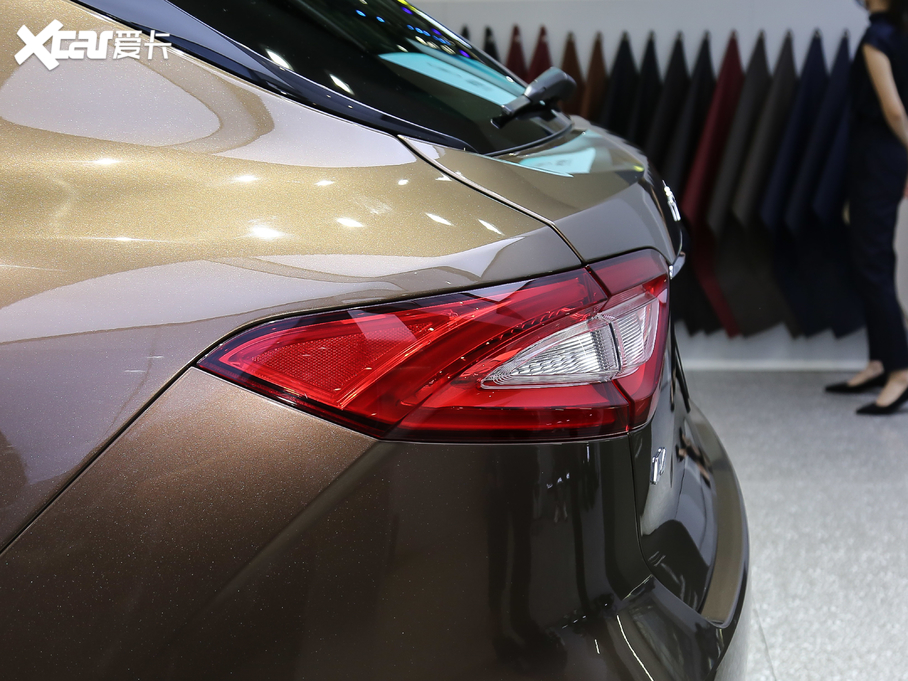 2020Levante 3.0T ၆