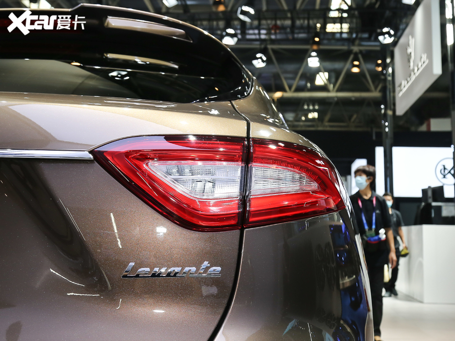 2020Levante 3.0T ၆