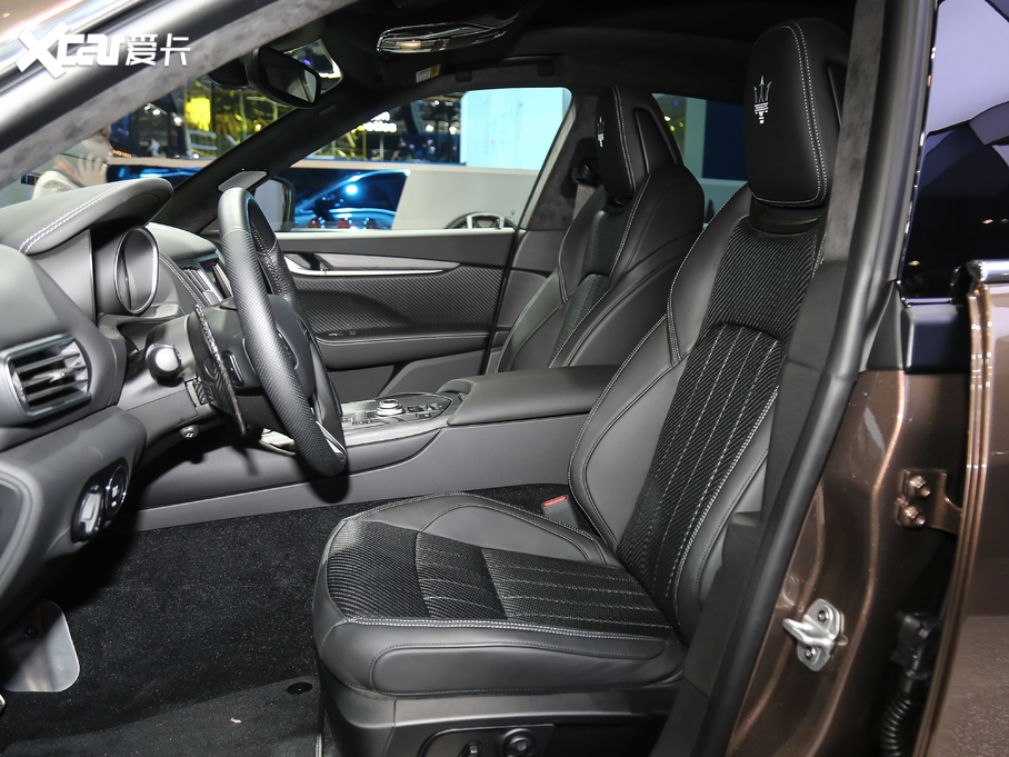 2020Levante 3.0T ၆