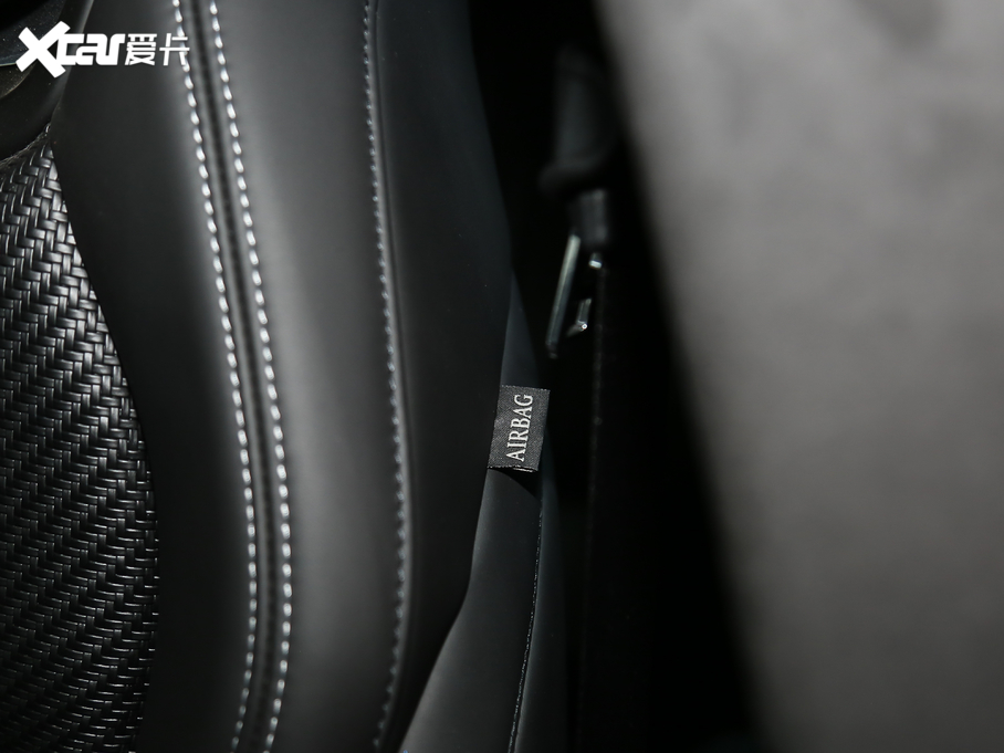 2020Levante 3.0T ၆