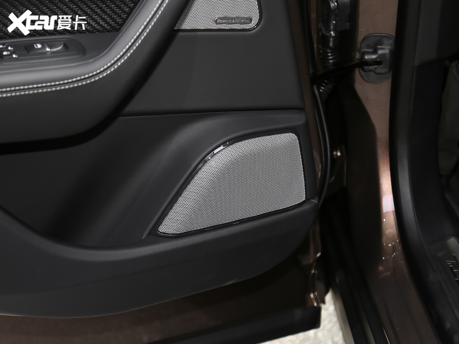 2020Levante 3.0T ၆