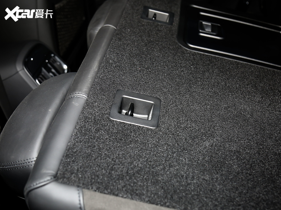 2020Levante 3.0T ၆