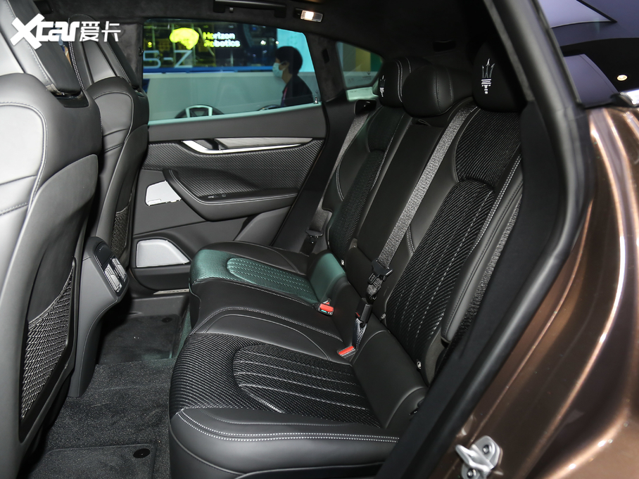 2020Levante 3.0T ၆