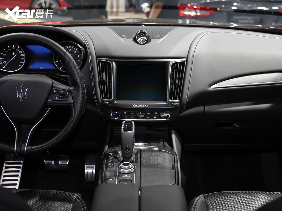 2020Levante 3.0T ၆