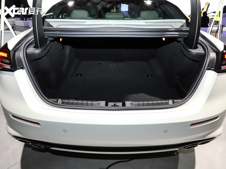 2021��Ghibli 2.0T �hâ��