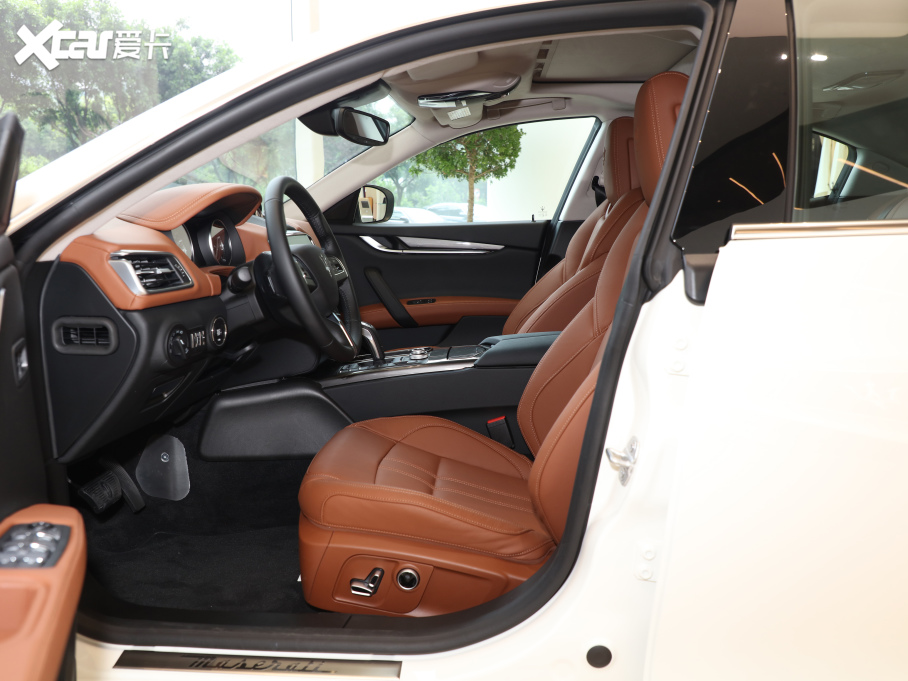 2021��Ghibli 3.0T GranSport