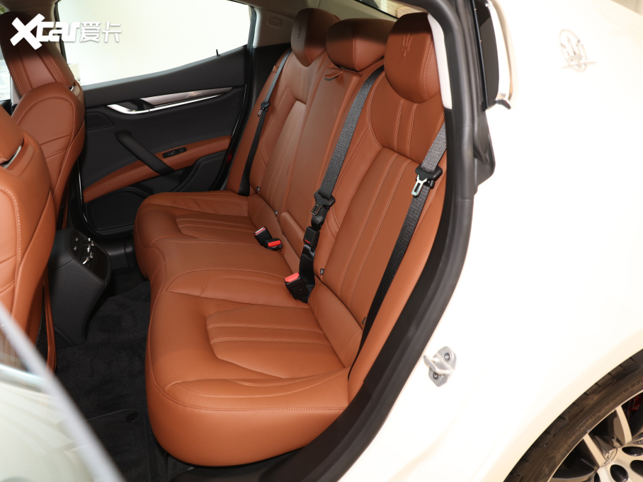 2021��Ghibli 3.0T GranSport