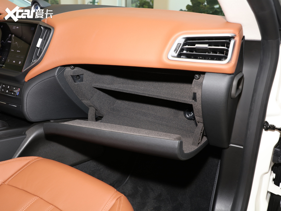 2021��Ghibli 3.0T GranSport