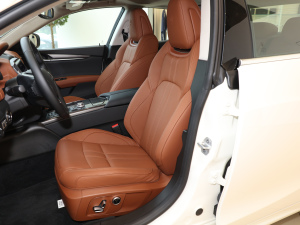 20213.0T GranSport {