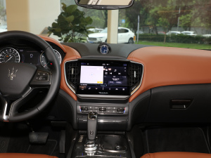 20213.0T GranSport п_