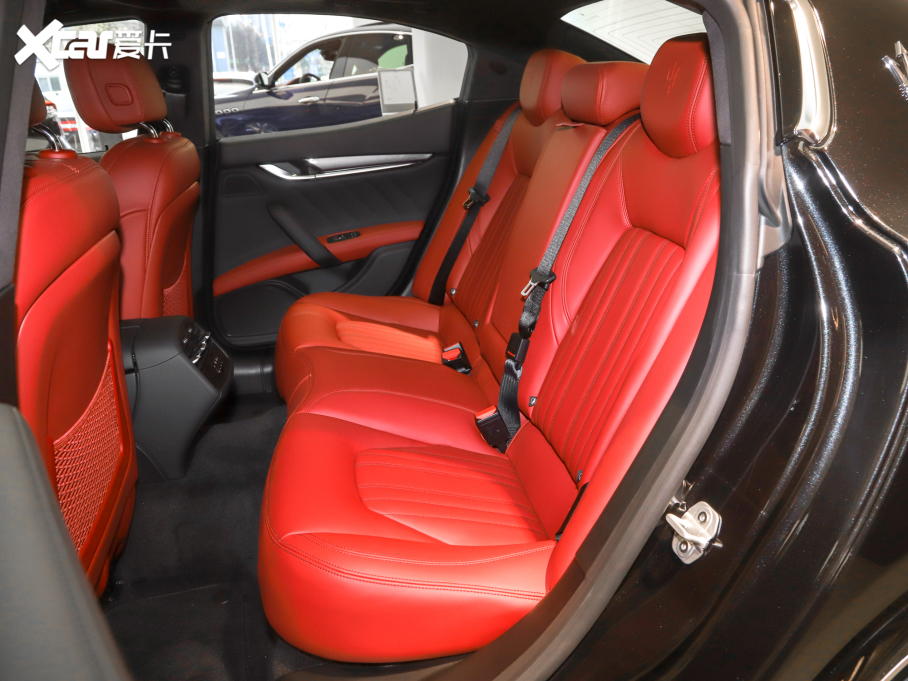 2022Ghibli 2.0T GThâ