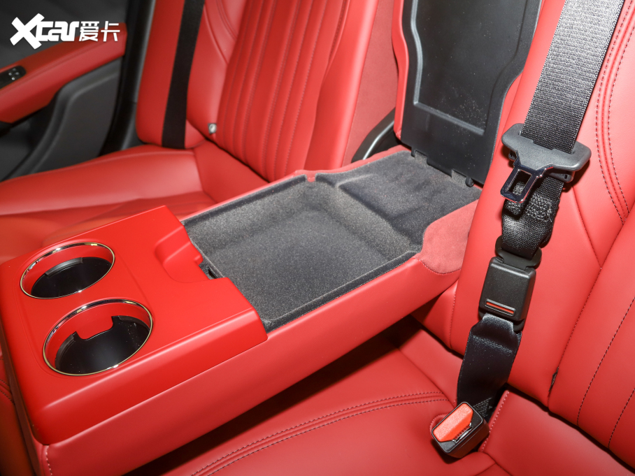 2022Ghibli 2.0T GThâ