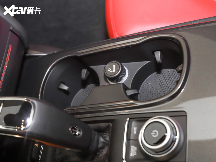 2022Ghibli 2.0T GThâ