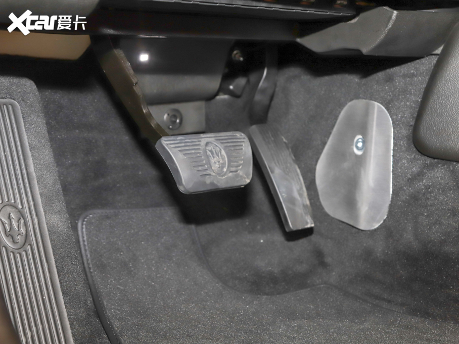 2022Ghibli 2.0T GThâ