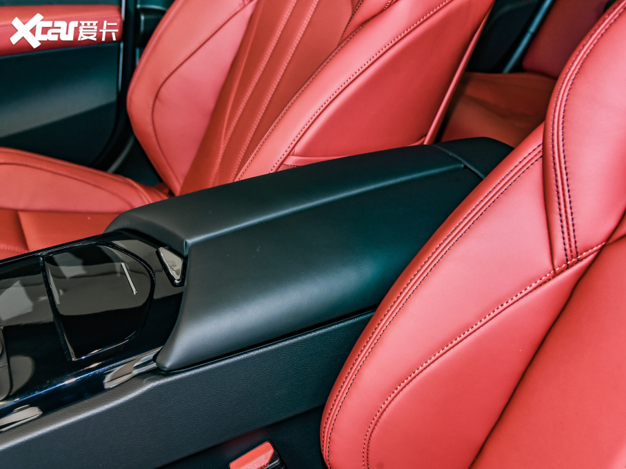 2022Ghibli 3.0T Modena