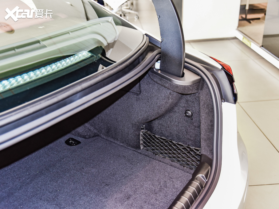 2022Ghibli 3.0T Modena