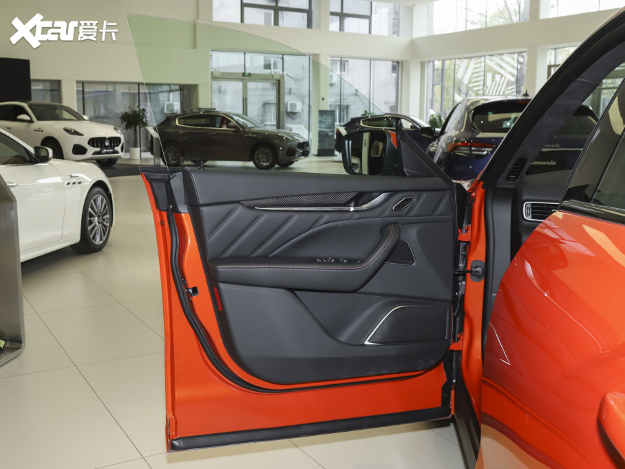 2023Levante 3.0T F Tributo 