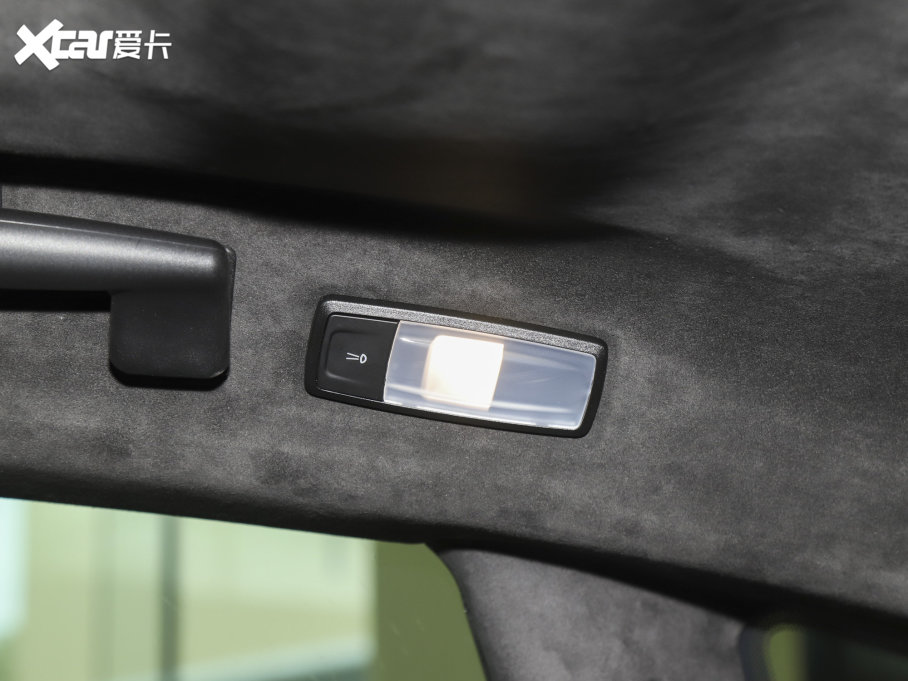 2023Levante 3.0T F Tributo 