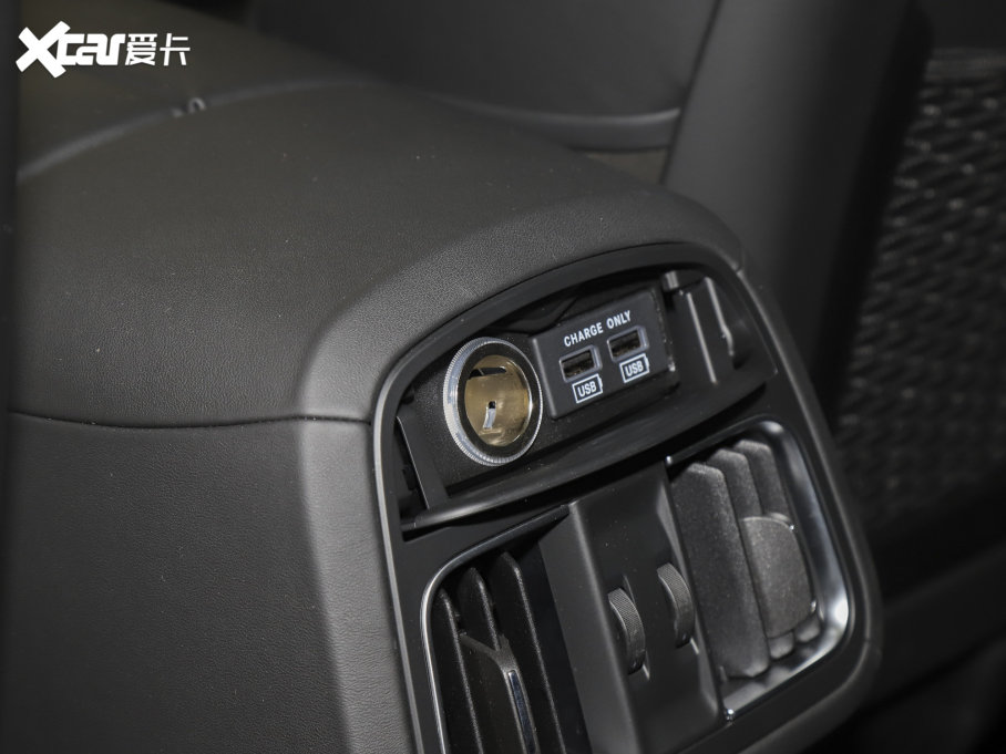 2023Levante 3.0T F Tributo 