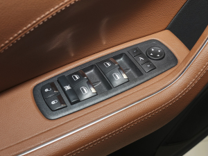 20233.0T Modena п؅^