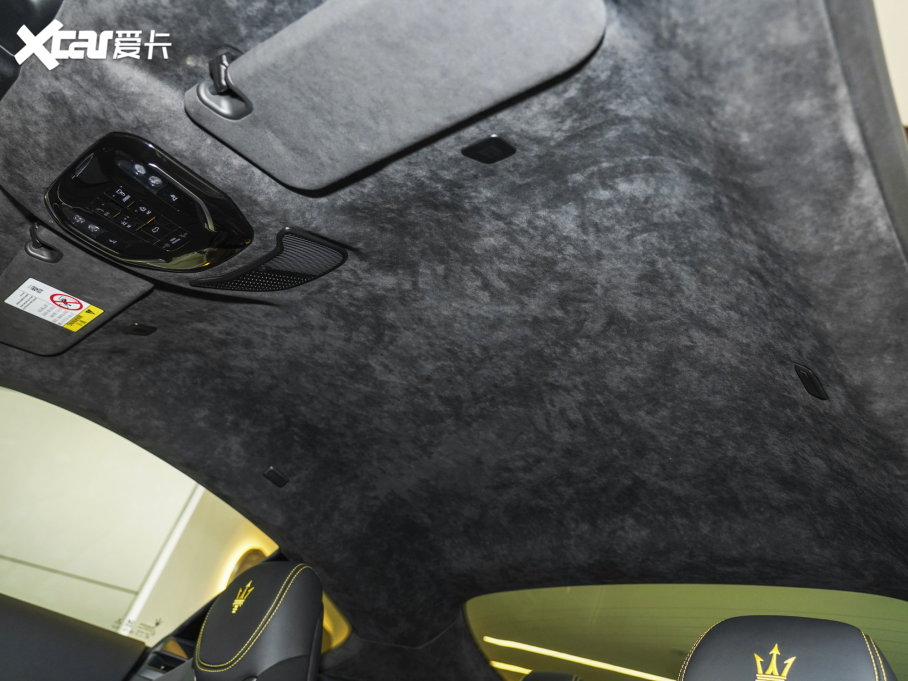 2023GranTurismo 3.0T Trofeo