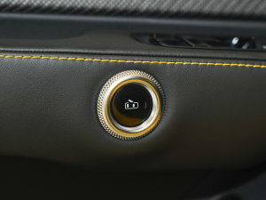 20233.0T Trofeo п؅^(q)