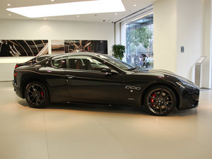 2013Sport Automatic w^