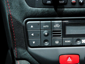 2014MC Stradale п؅^(q)