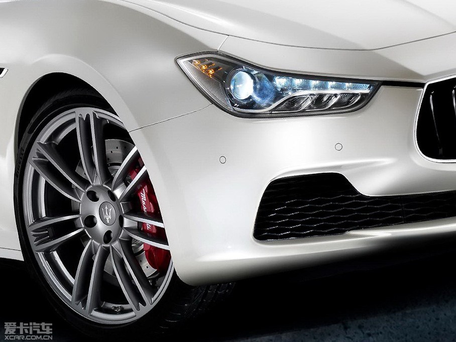 2013��Ghibli ������