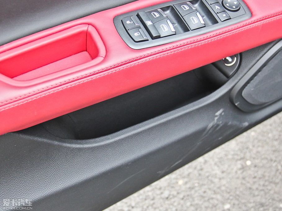 2014Ghibli 3.0T S Q4