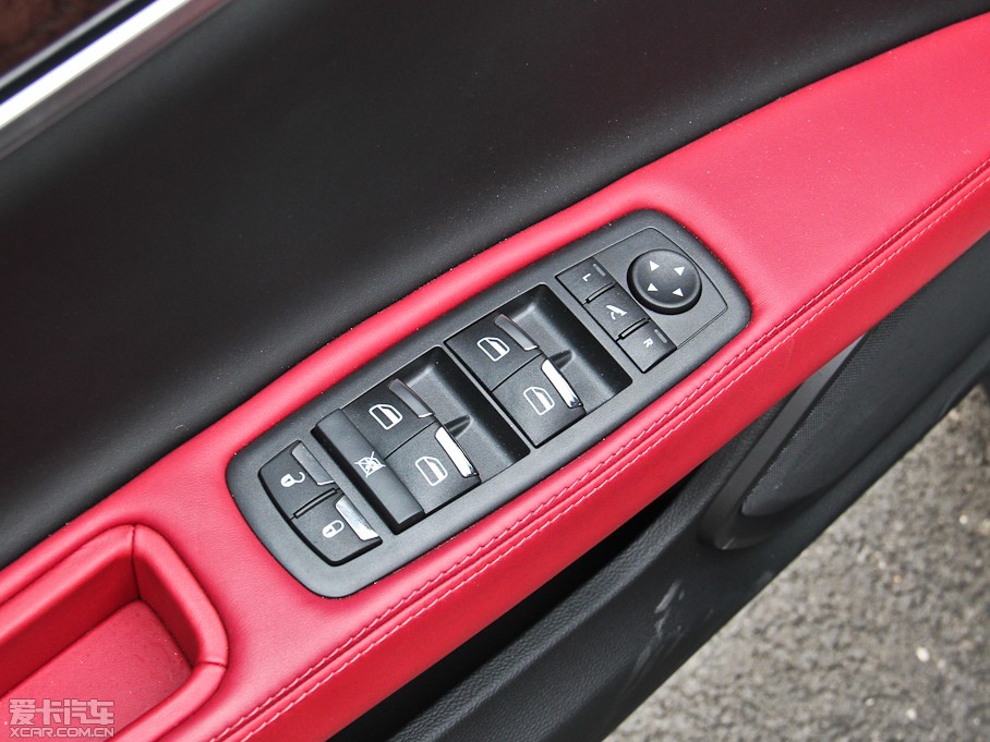 2014Ghibli 3.0T S Q4