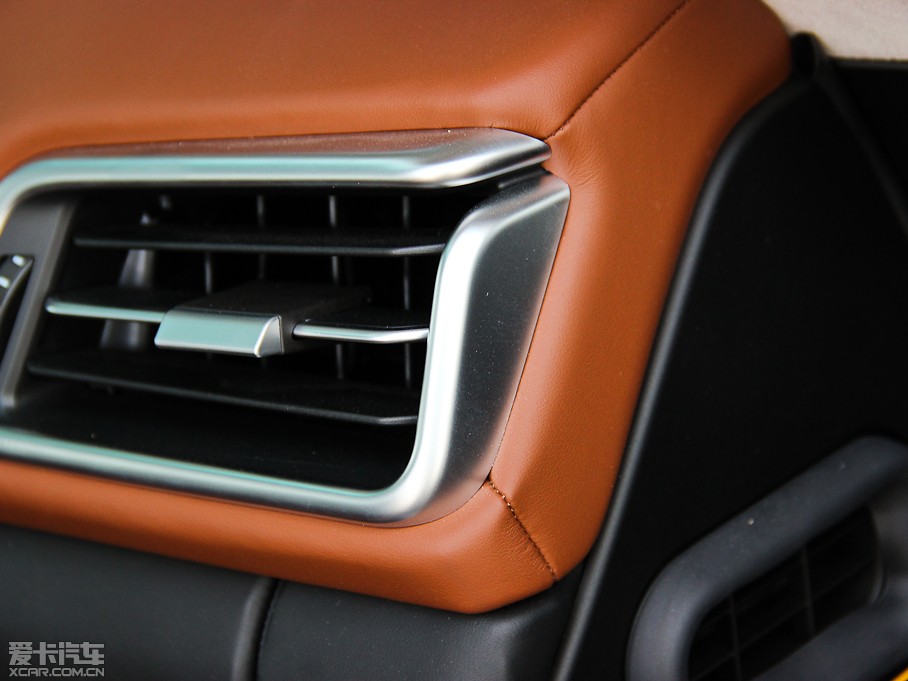 2014Ghibli 3.0T S Q4