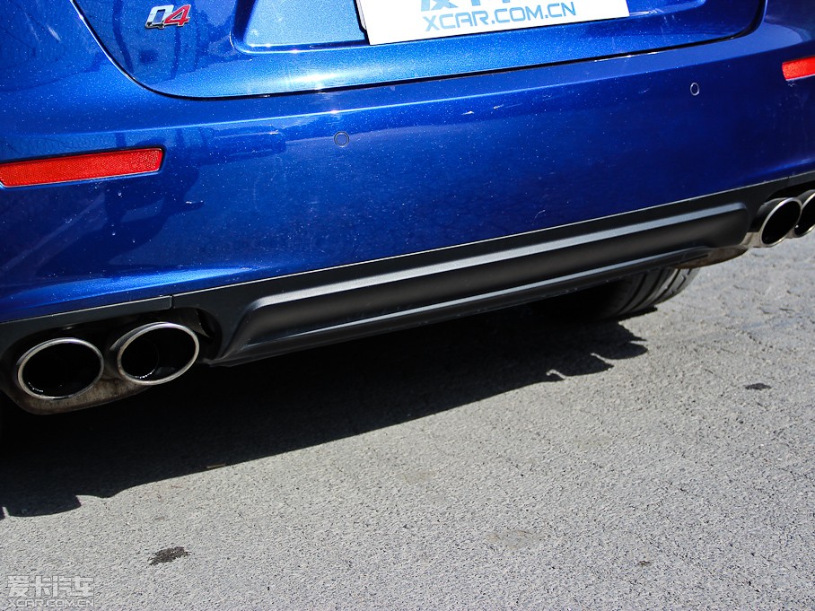 2014��Ghibli 3.0T S Q4