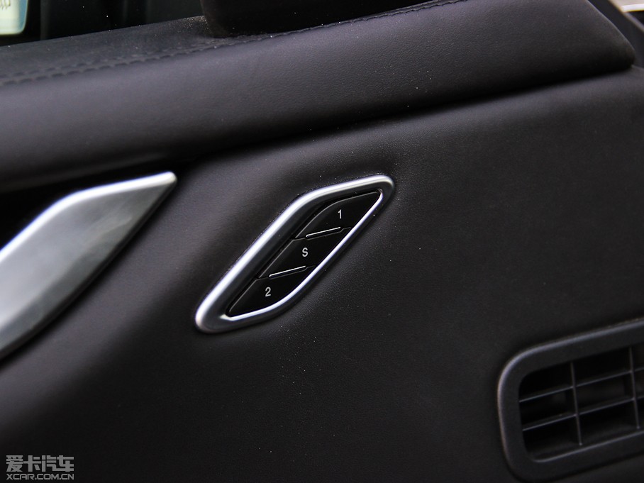 2014Ghibli 3.0T S Q4