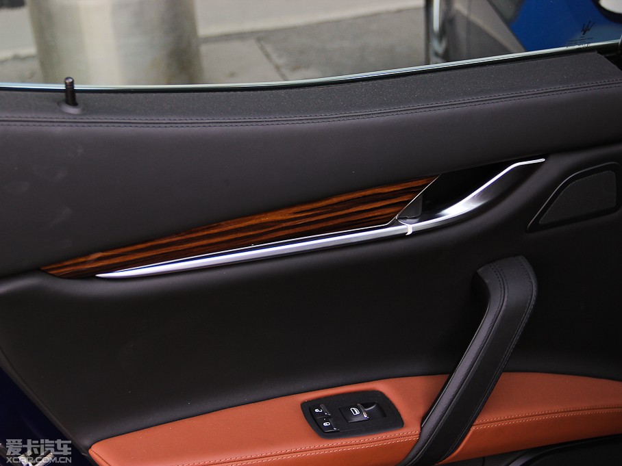 2014Ghibli 3.0T S Q4