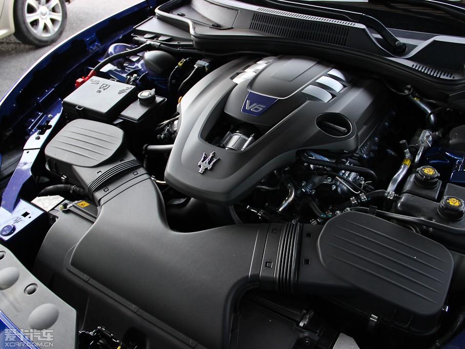 2014��Ghibli 3.0T S Q4