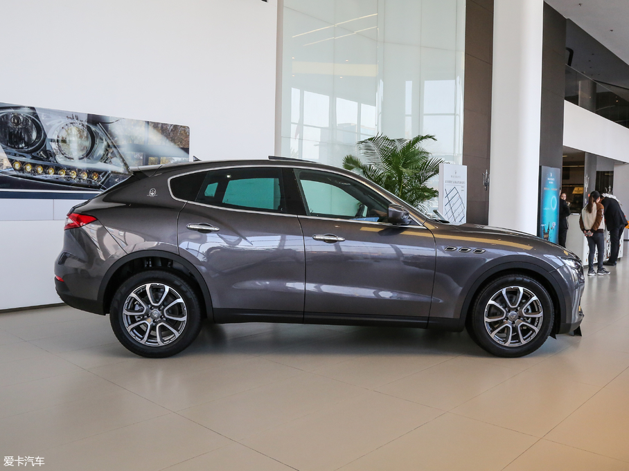 2016Levante 3.0T ˜