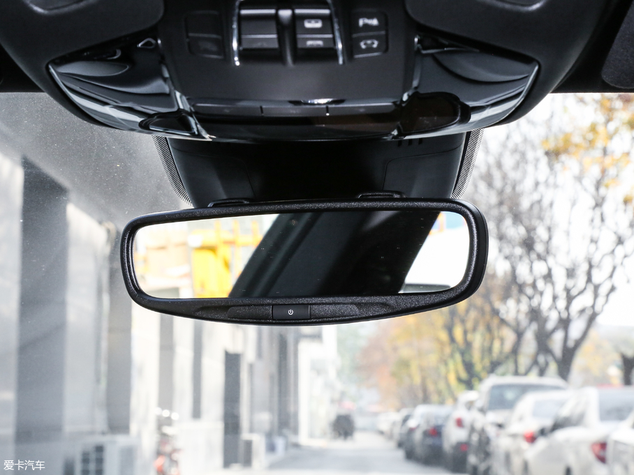 2018��Ghibli 3.0T