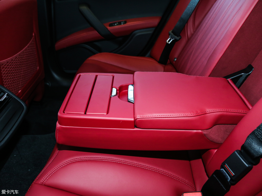 2018��Ghibli 3.0T