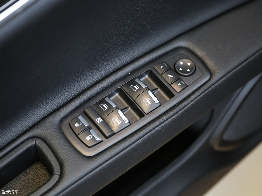 2018��Ghibli 3.0T