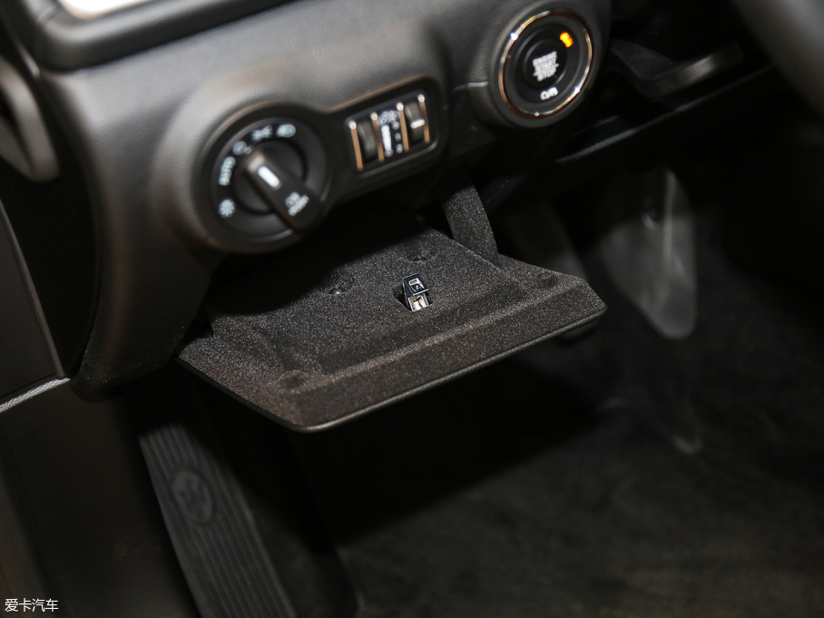 2018��Ghibli 3.0T