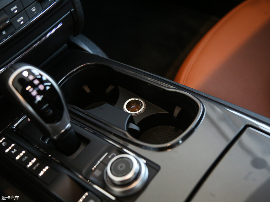 2018��Ghibli 3.0T