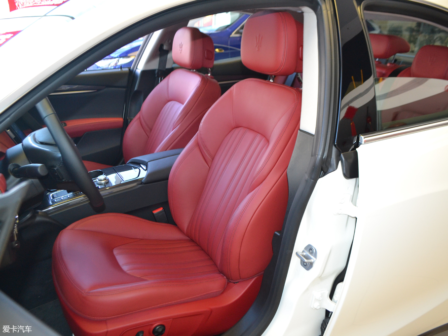 2018��Ghibli 3.0T 350Hp �˜ʰ�