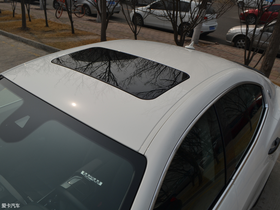 2018��Ghibli 3.0T 350Hp �\�Ӱ�