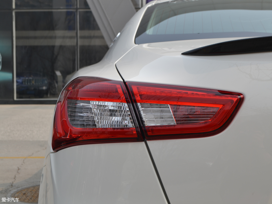 2018Ghibli 3.0T 350Hp \Ӱ