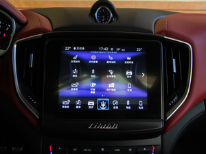 2018款3.0T 430Hp 运动版 中控区
