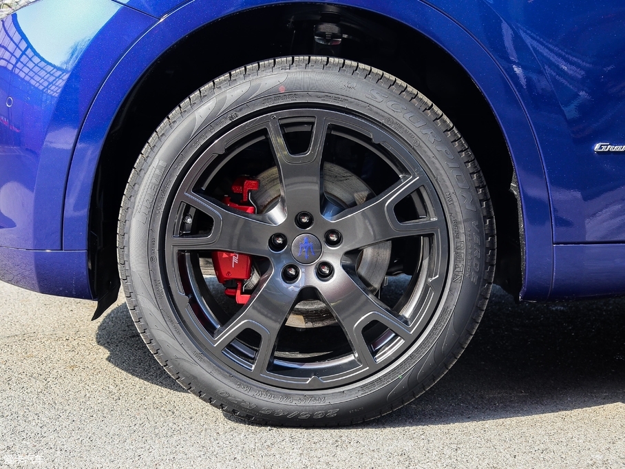 2018Levante 3.0T 350Hp \Ӱ