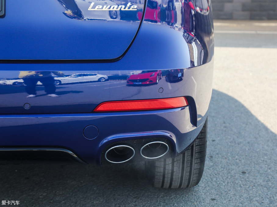 2018Levante 3.0T 350Hp \Ӱ