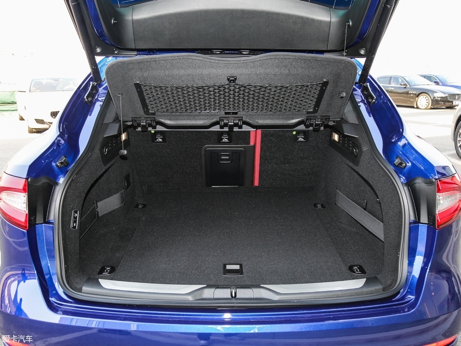 2018Levante 3.0T 350Hp \Ӱ