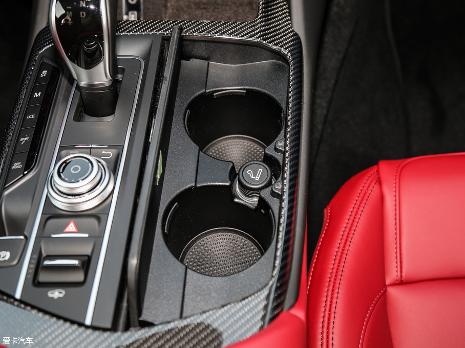 2018Levante 3.0T 350Hp \Ӱ